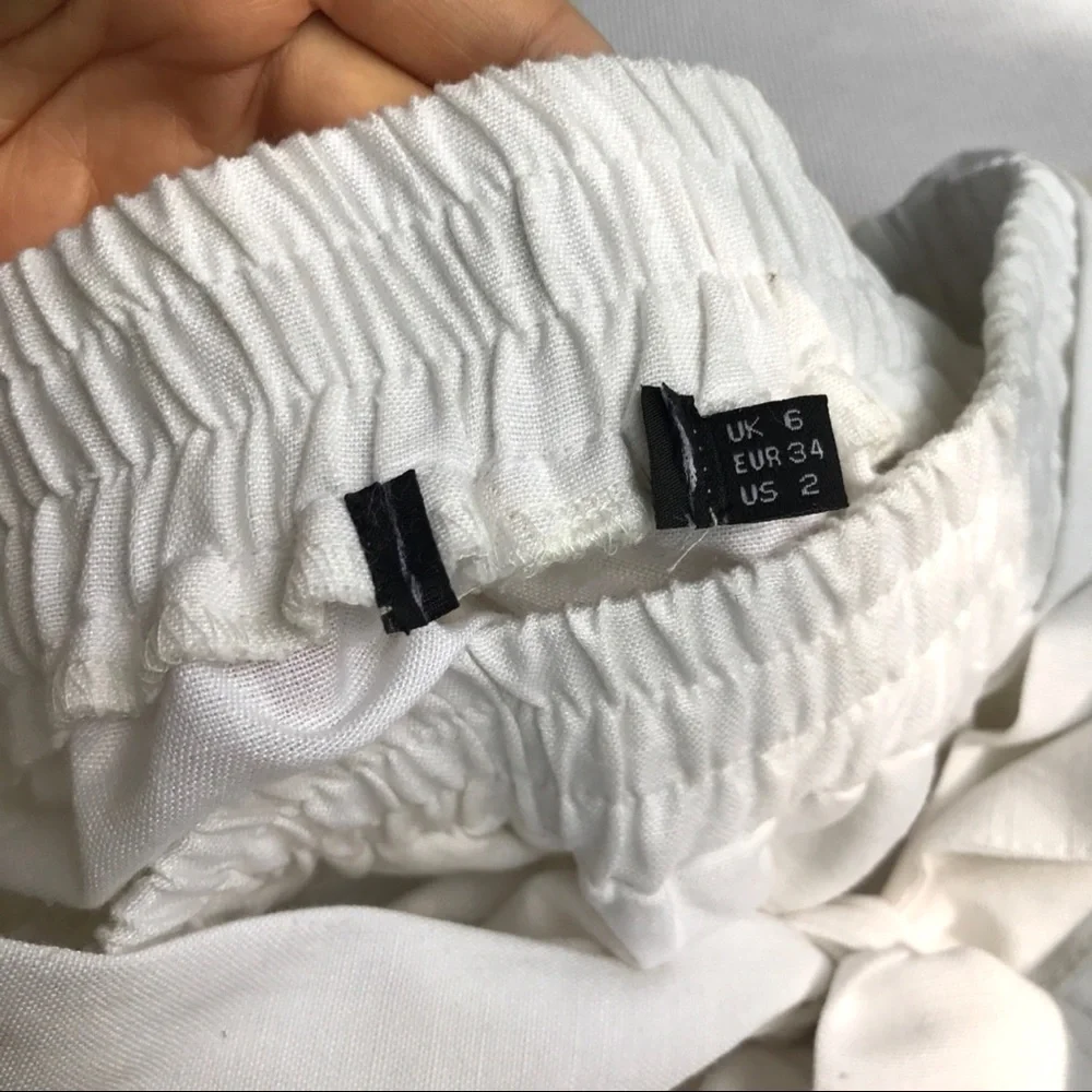 🆕 WHITE HIGH WAIST LINEN TIE FOLD SHORTS!